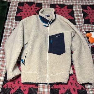 New Patagonia sweater